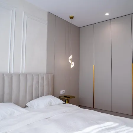Apartment Premium Park *